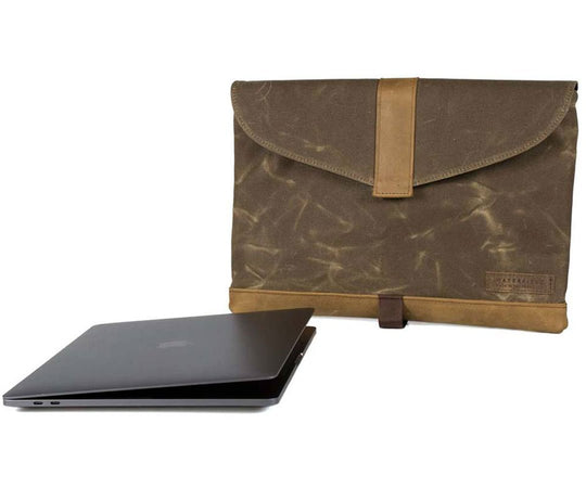 SleeveCase for 14-inch MacBook, Waxed Canvas with Grizzly Leather, D-Rings